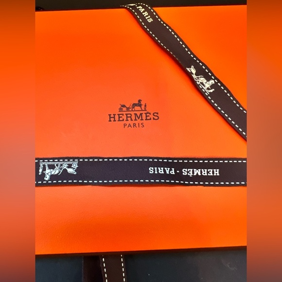 Hermès Pegasus Flyus Tie 100%silk Made In France Men's - Picture 3 of 10